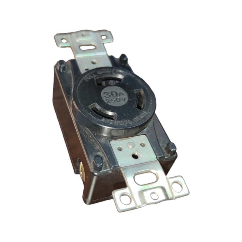 American Denki 30A 2P+E 3 Pins Twist Lock Outlet 220V 3320